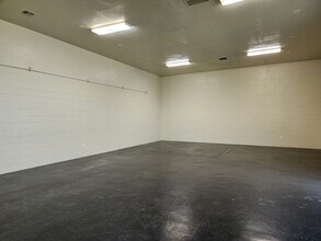 1515 E Tulare Ave, Tulare, CA for rent Interior Photo- Image 2 of 23