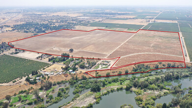 W. Herndon & Chateau Fresno Avenues, Fresno, CA for sale Primary Photo- Image 1 of 1