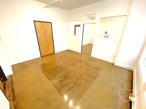 453 S Spring St, Los Angeles, CA for rent Building Photo- Image 2 of 5