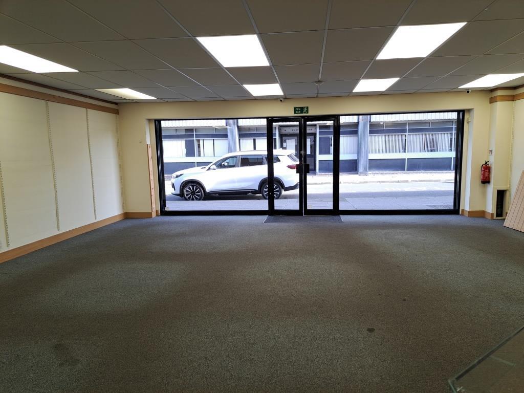 15 Clarendon St, Hyde to rent Interior Photo- Image 1 of 2