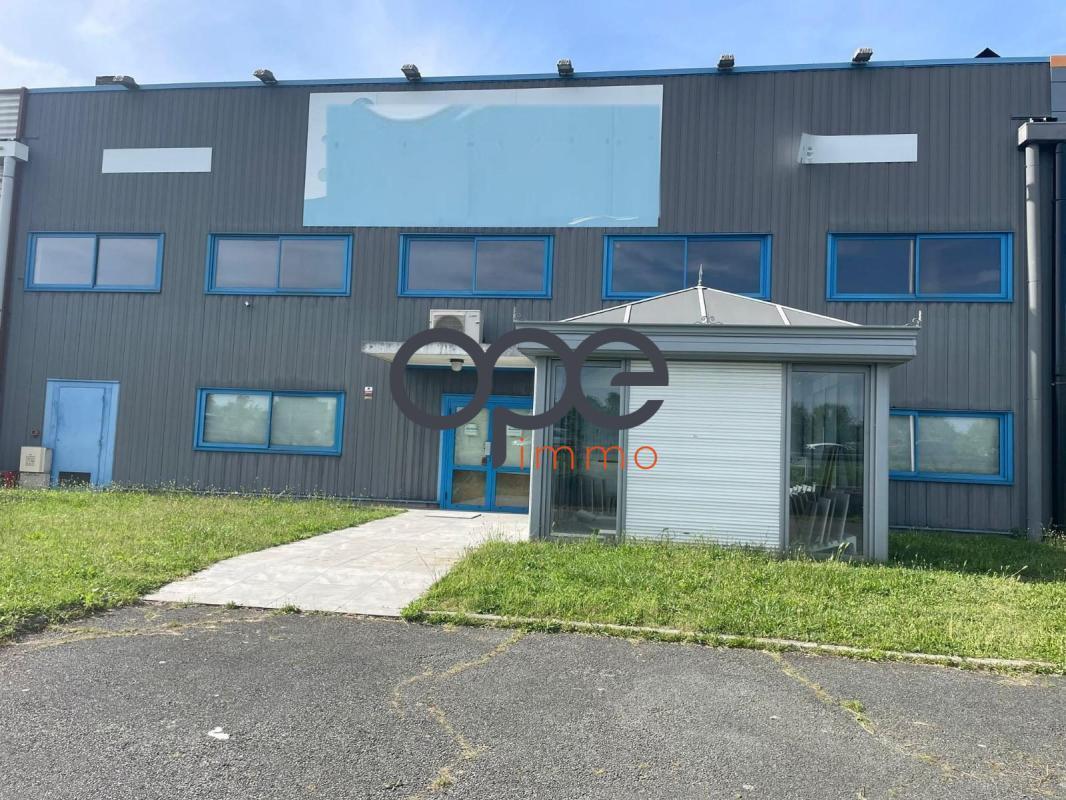 Industrial in SAINT-OUEN-L'AUMONE for sale Building Photo- Image 1 of 18
