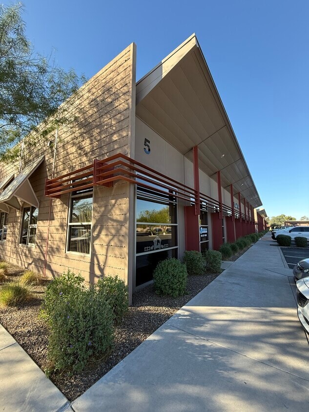 5425 E Bell Rd, Scottsdale, AZ to rent Building Photo- Image 1 of 9