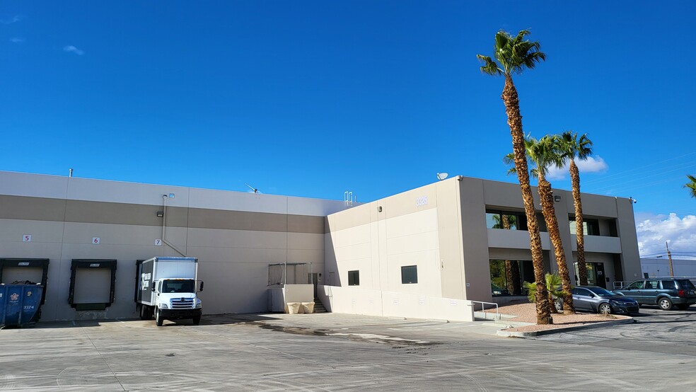 3325-3326 W Oquendo Rd, Las Vegas, NV for rent - Building Photo - Image 2 of 79