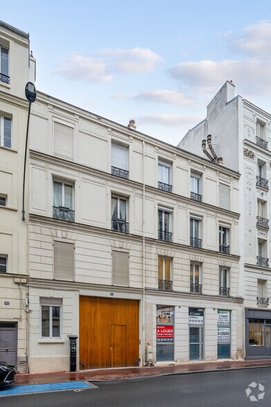 Office in Levallois-Perret to rent - Primary Photo - Image 1 of 1