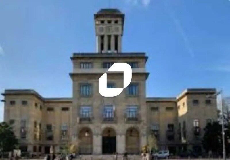 Office in Montreuil for sale Building Photo- Image 1 of 9