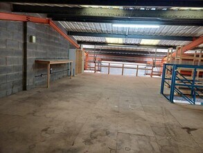 6-8 Henson Clos, Kettering to rent Interior Photo- Image 1 of 2