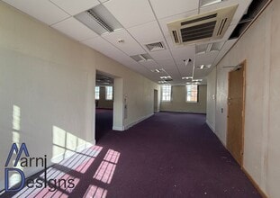 4-5 Market Pl, Kingston Upon Thames to rent Building Photo- Image 2 of 5