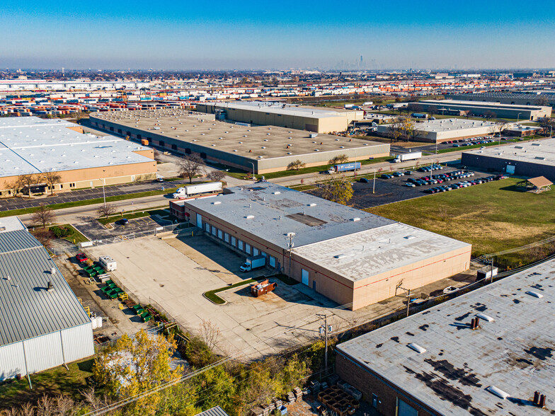 6709 W 73rd St, Bedford Park, IL for sale - Building Photo - Image 1 of 1