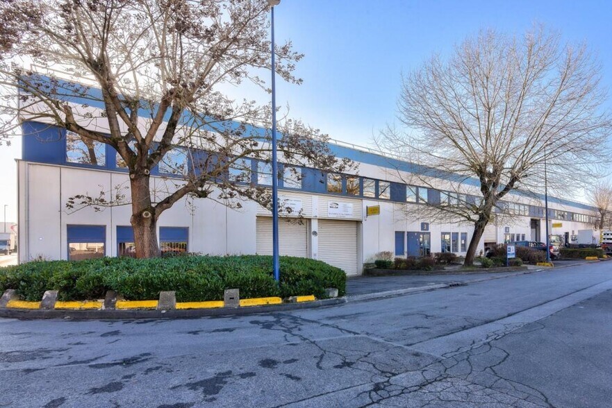 44 Rue Maurice De Broglie, Aulnay-sous-Bois to rent - Building Photo - Image 3 of 12