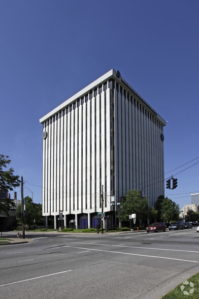 250 E Liberty St, Louisville, KY for rent - Building Photo - Image 3 of 10