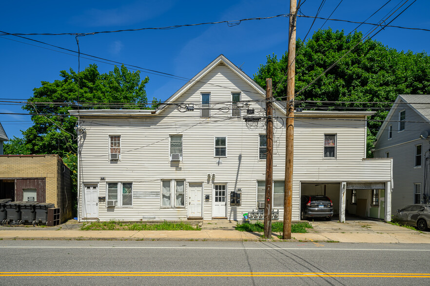 291-293 E Main St, Torrington, CT for sale - Building Photo - Image 1 of 23