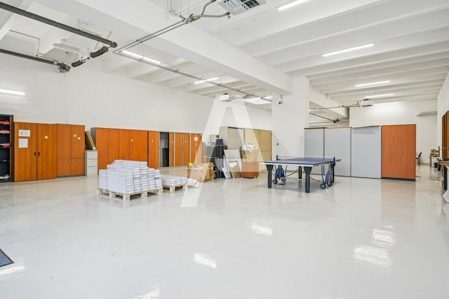 1 Rue Des Cévennes, Rungis to rent - Interior Photo - Image 1 of 5