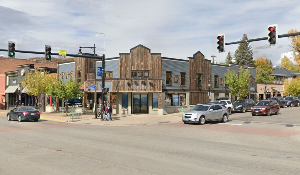 902-906 Lincoln Ave and 111 9th St, Steamboat Springs, CO for rent - Building Photo - Image 1 of 4