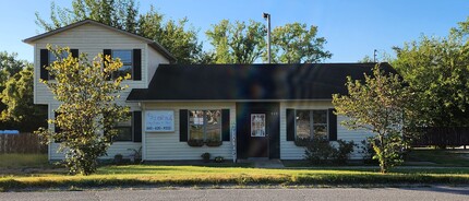 939 E Main St, Warsaw, MO for sale Primary Photo- Image 1 of 4