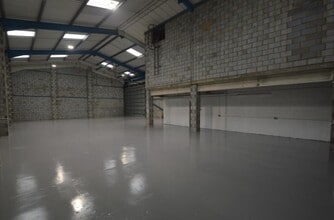 Willow Ln, Mitcham to rent Interior Photo- Image 2 of 3