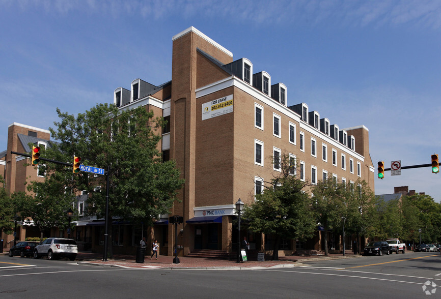 123 N Pitt St, Alexandria, VA for rent - Building Photo - Image 3 of 12