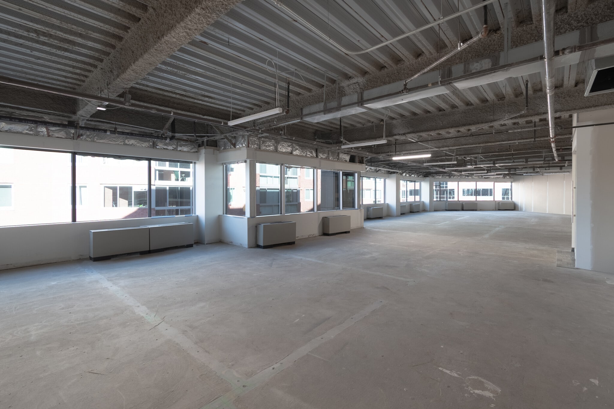 4401 N Fairfax Dr, Arlington, VA to rent Interior Photo- Image 1 of 3