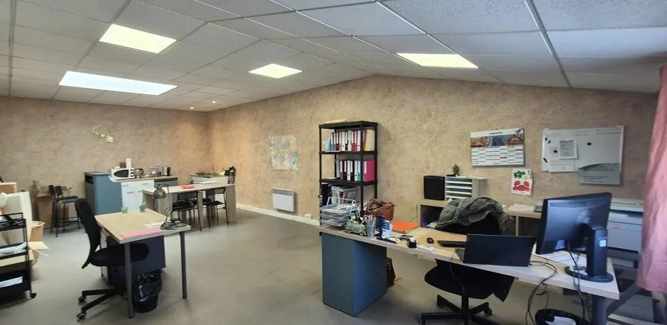 Light Industrial in Longvic to rent - Interior Photo - Image 3 of 5