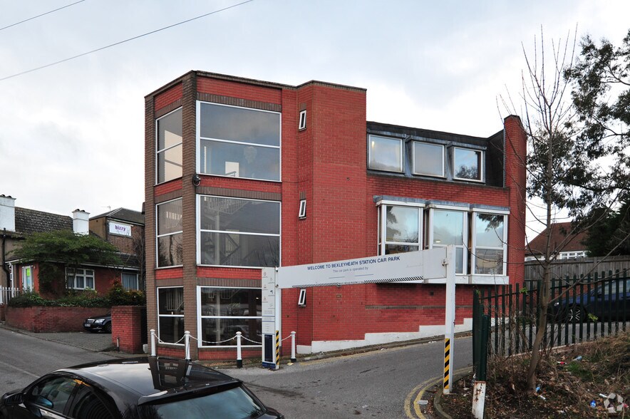 7 Station Appr, Bexleyheath to rent - Building Photo - Image 3 of 6