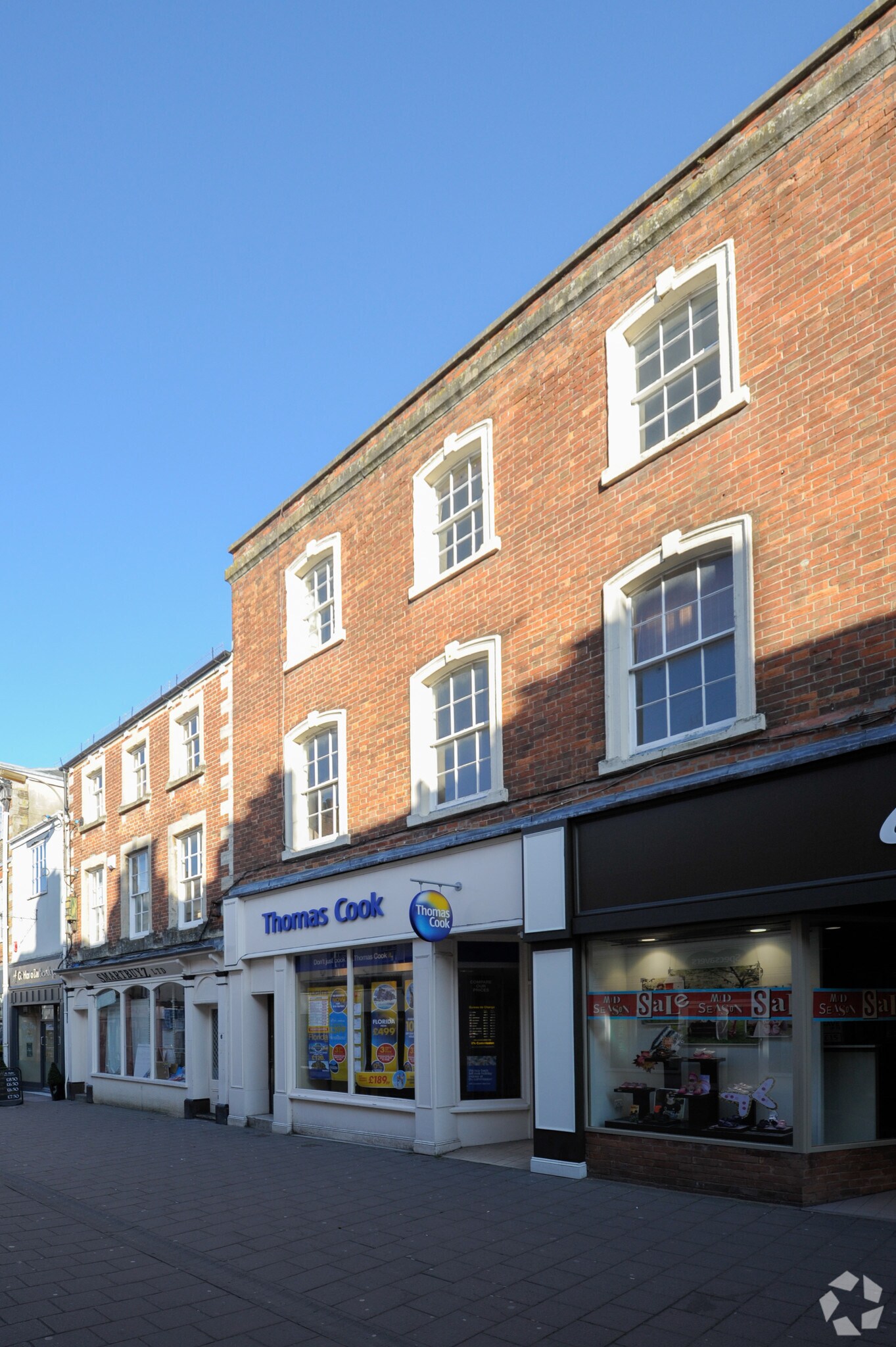 7 Old Swan Yard, Devizes for sale Primary Photo- Image 1 of 1