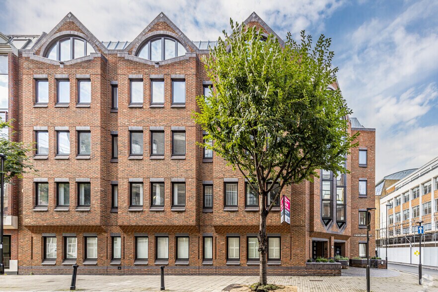 16-18 St Johns Ln, London to rent - Building Photo - Image 3 of 3