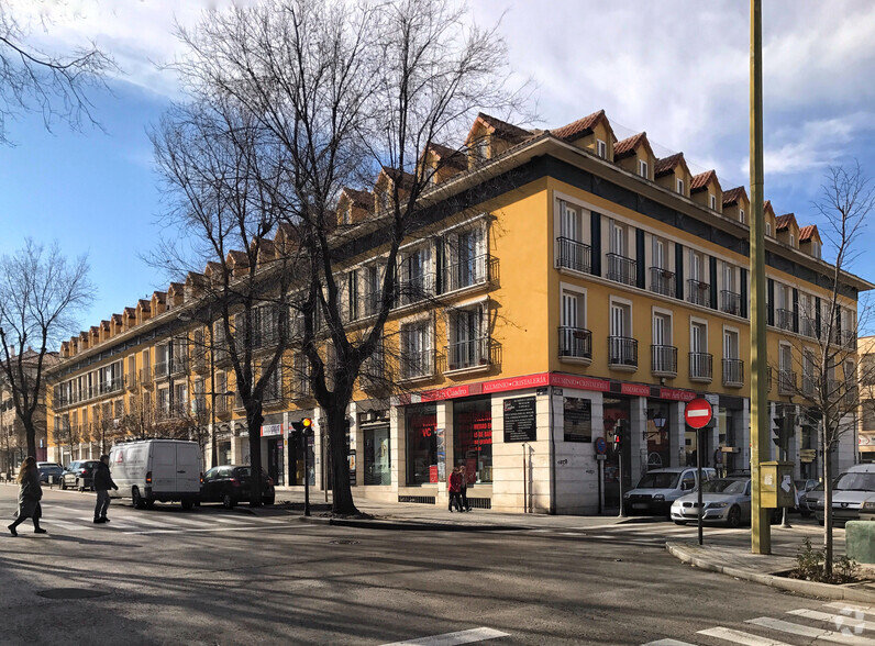 Calle Abastos, 94, Aranjuez, Madrid for sale - Building Photo - Image 1 of 2