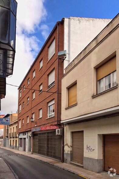 Calle Orozco, 6, Torrijos, Toledo for sale - Primary Photo - Image 1 of 2