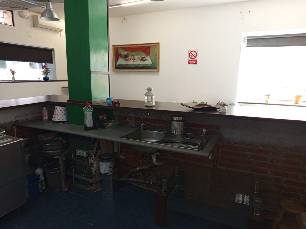 Madrid, MAD 28038 - Unit Puerta 01 -  - Interior Photo - Image 2 of 7