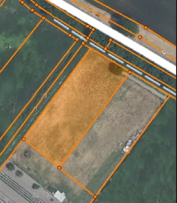 Land in Mirebeau for sale Building Photo- Image 1 of 4