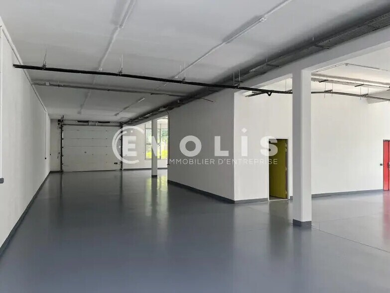 3-7 Avenue Des Frères Lumières, Villiers-sur-Marne to rent - Building Photo - Image 3 of 10