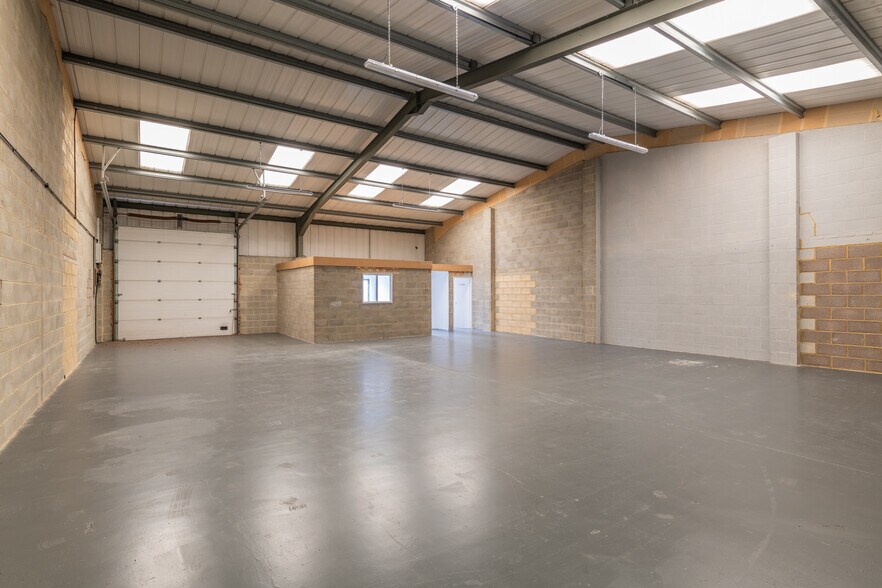 Horcott Rd, Fairford to rent - Interior Photo - Image 2 of 6