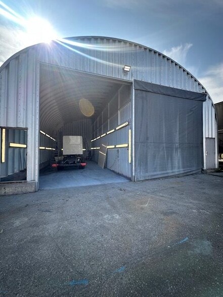 James Nasmyth Way, Manchester to rent - Building Photo - Image 2 of 4