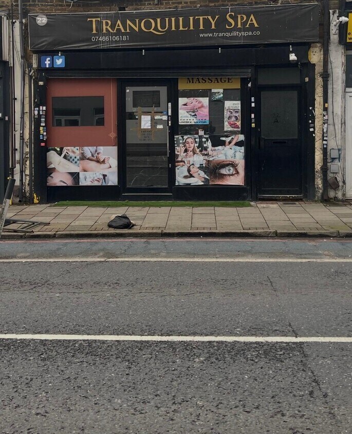22 High Street Colliers Wood, London to rent Building Photo- Image 1 of 3