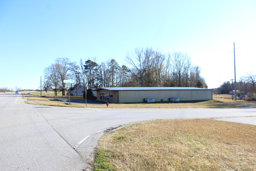 8300 Highway 81 S, Starr, SC for sale - Primary Photo - Image 1 of 1