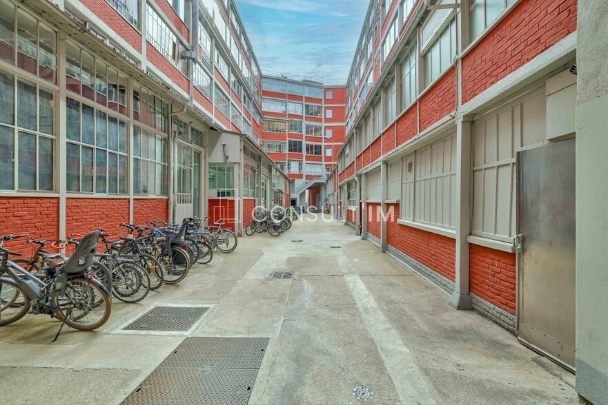 Office in Paris for sale - Building Photo - Image 3 of 6