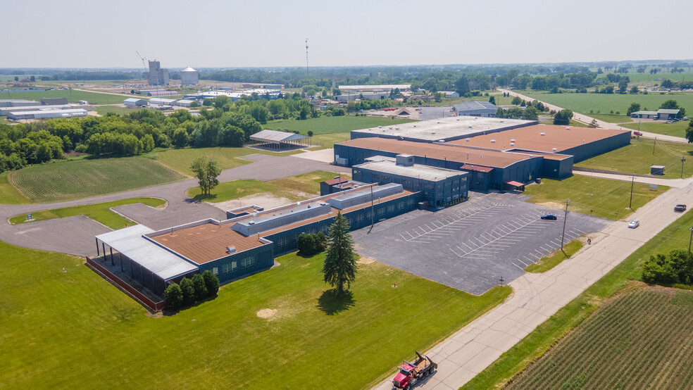 505 Libby St, Waupun, WI for sale - Building Photo - Image 1 of 8