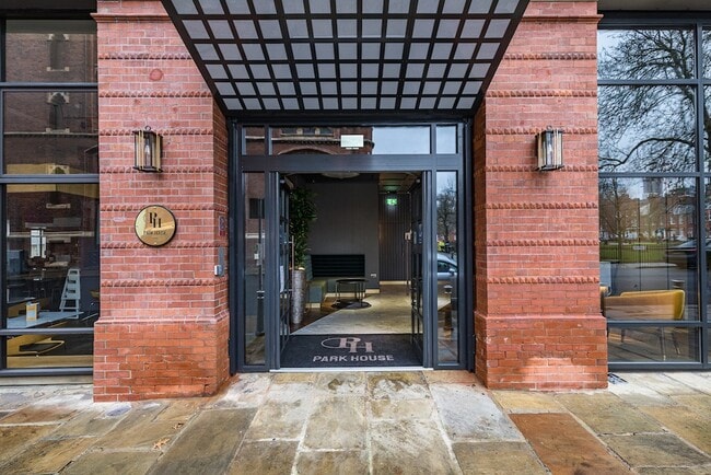 More details for Park Sq W, Leeds - Co-working to Rent