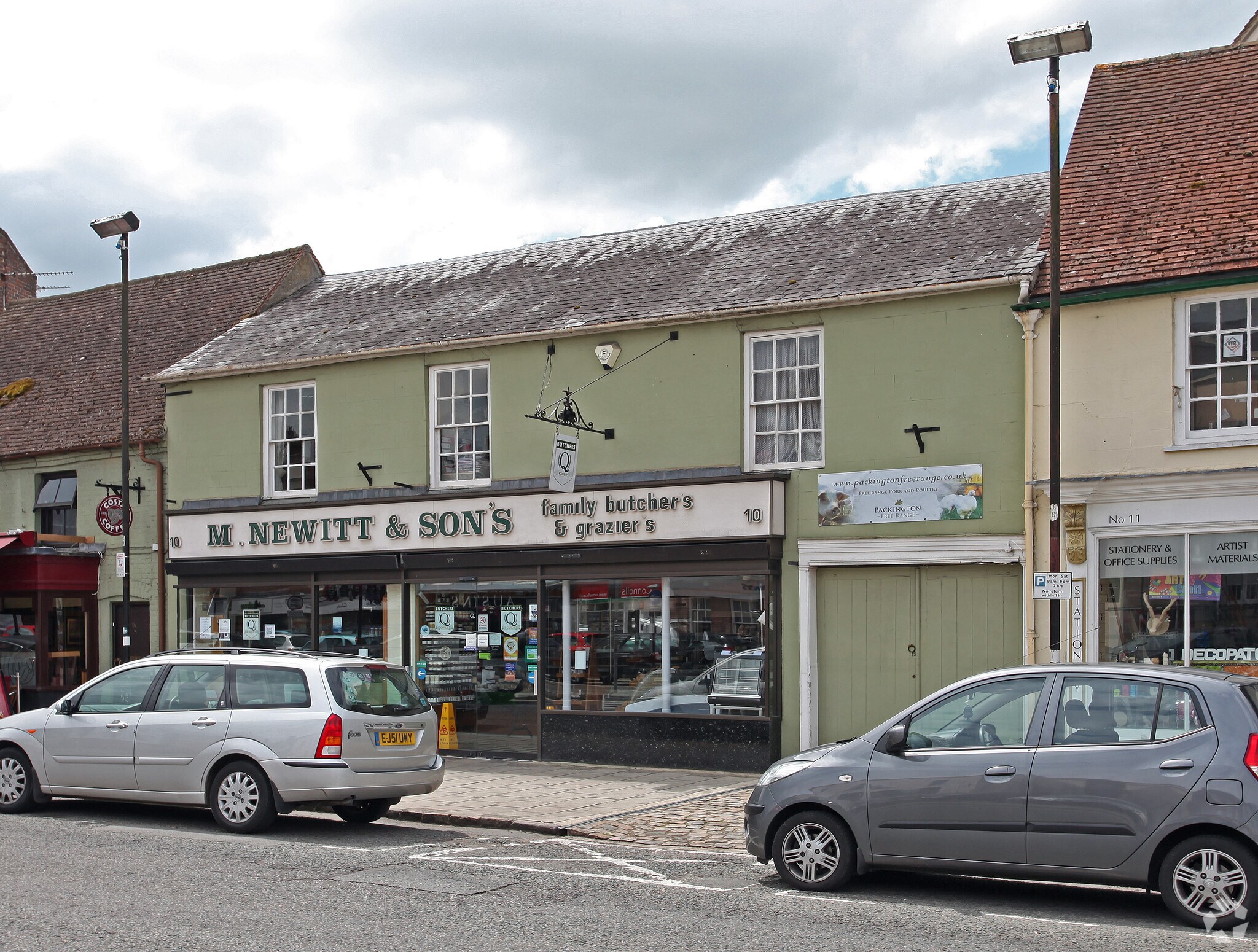 10 High St, Thame for sale Primary Photo- Image 1 of 1