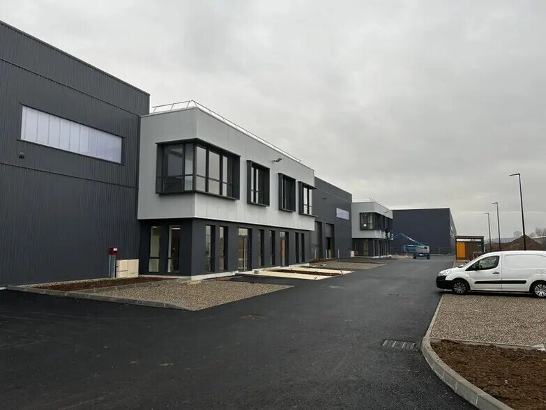 Light Industrial in Saint-Priest to rent - Building Photo - Image 3 of 21