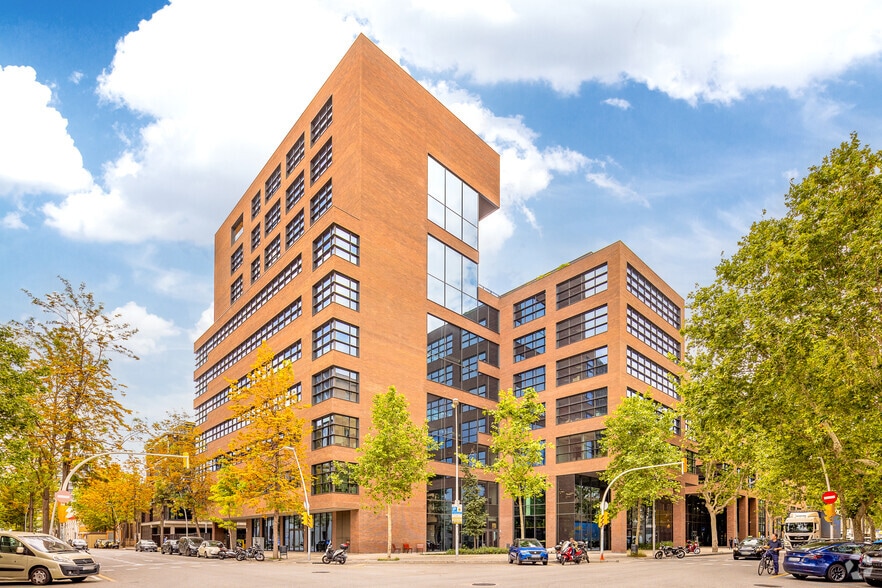 Carrer de Llull, 112, Barcelona, Barcelona to rent - Building Photo - Image 1 of 4