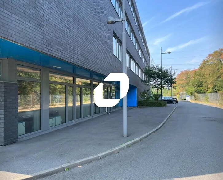 1 Ter Avenue De La Marne, Wasquehal to rent - Primary Photo - Image 2 of 10