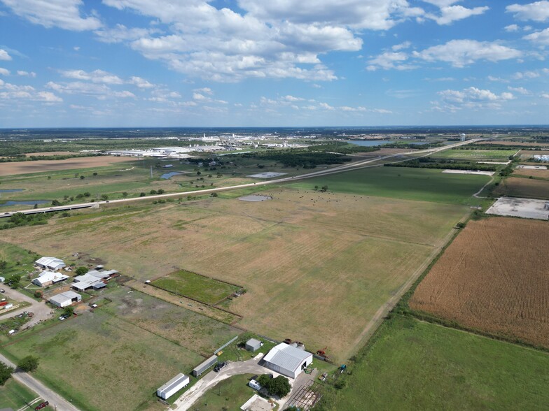 2501 County Road 902, Joshua, TX for sale - Primary Photo - Image 2 of 7