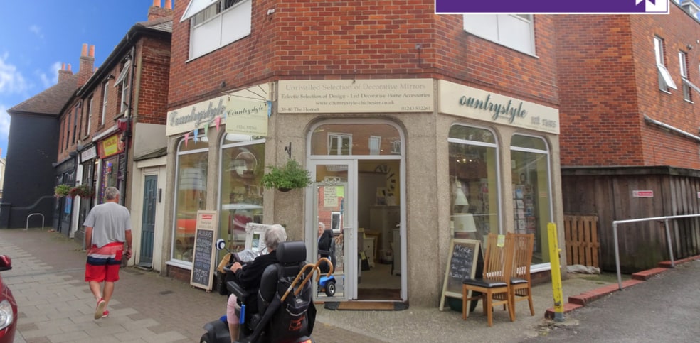 38-40 The Hornet, Chichester for sale - Building Photo - Image 1 of 1