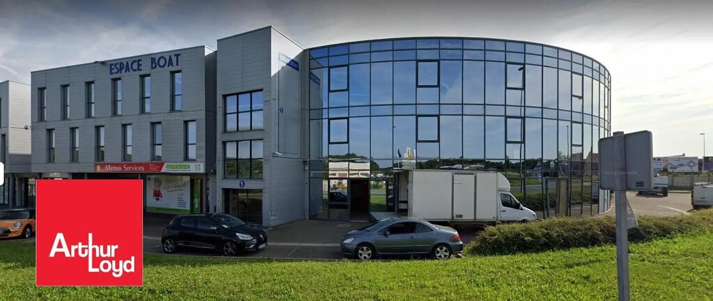Location Bureaux 126 m² - Photo 1