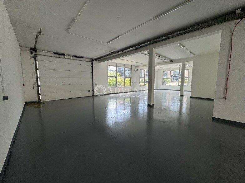 Office in Villiers Sur Marne to rent - Interior Photo - Image 2 of 6