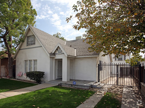 201 Truxtun Ave, Bakersfield, CA for sale Primary Photo- Image 1 of 1