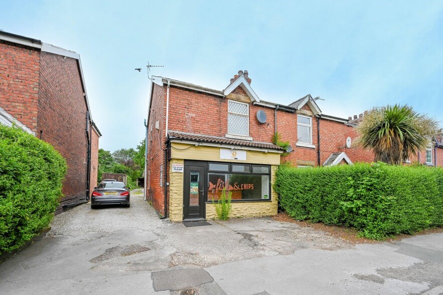 105 Liverpool Rd, Burscough for rent - Building Photo - Image 1 of 3