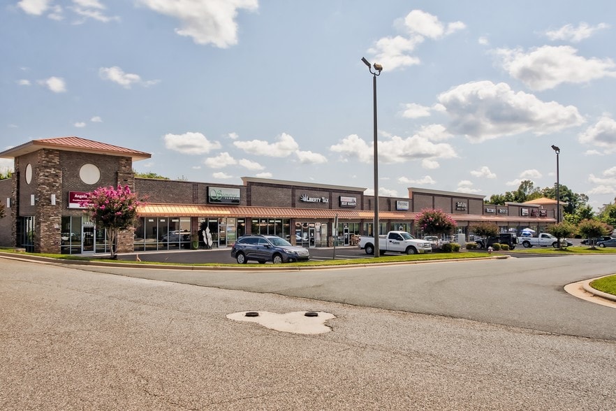 1905-1939 Nc-119 Hwy S, Mebane, NC for rent - Building Photo - Image 1 of 18