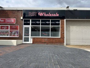 Earsdon Rd, Shiremoor to rent Building Photo- Image 1 of 5