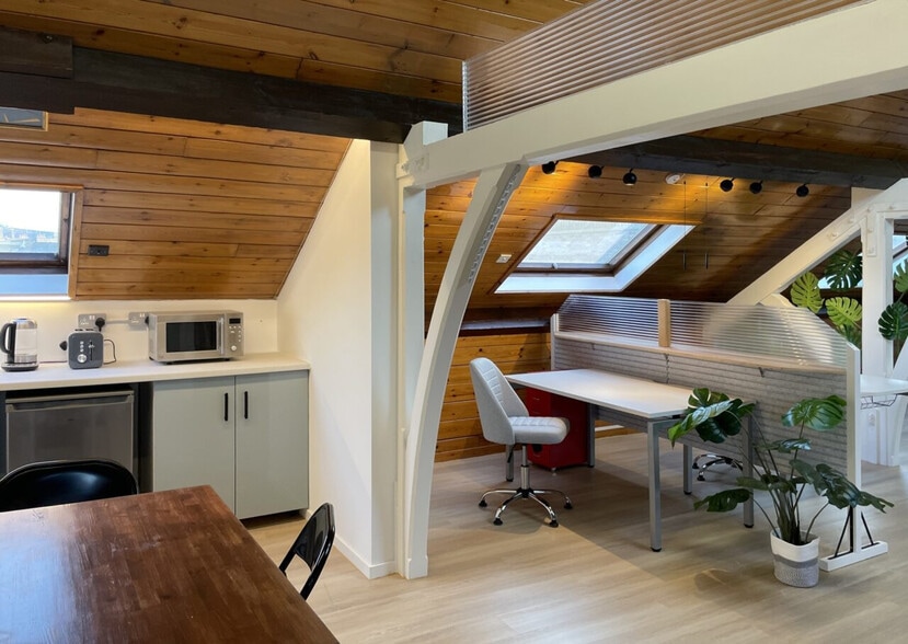 158b Kentish Town Road, London to rent - Interior Photo - Image 2 of 6